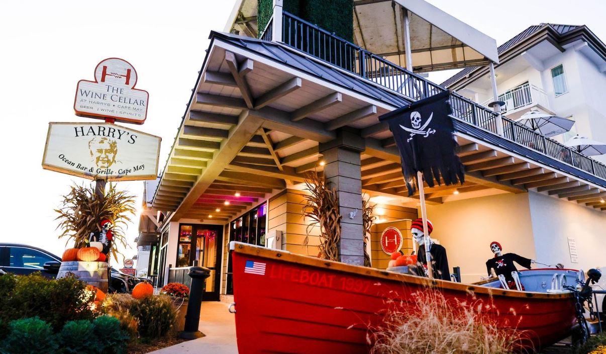 Cape May's Spooky Season Pop-Up "Boo Bar" Returns to Harry's 