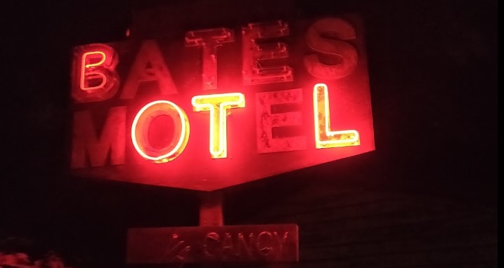 Bates Motel Hayrides in Glen Mills, Pennsylvania